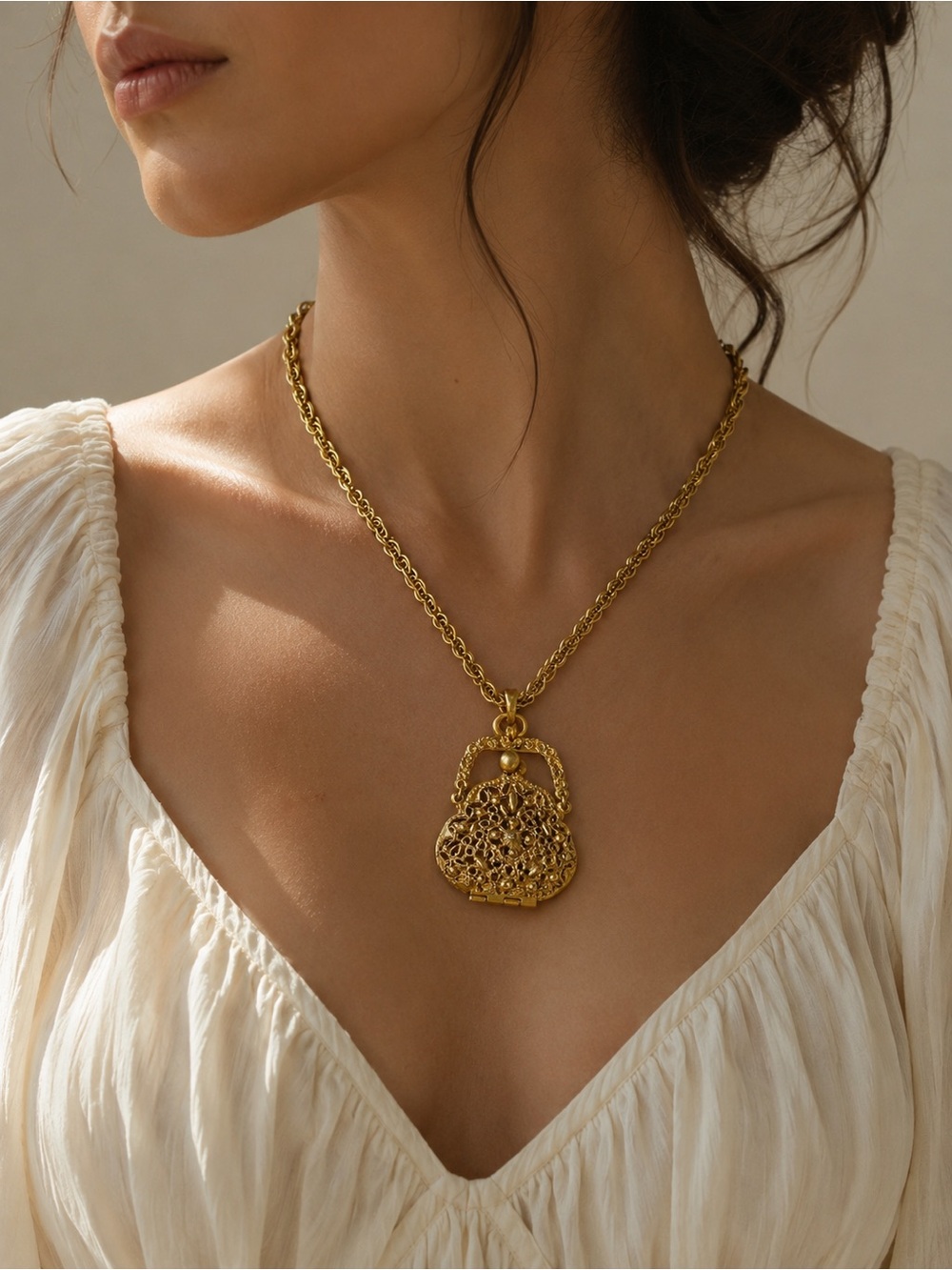Vintage ART Signed Gold Filigree Purse Kisslock Locket Necklace - MINT